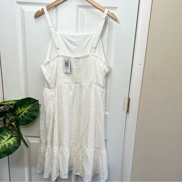 Torrid White Eyelet Dress Size Large New - Picture 6 of 6